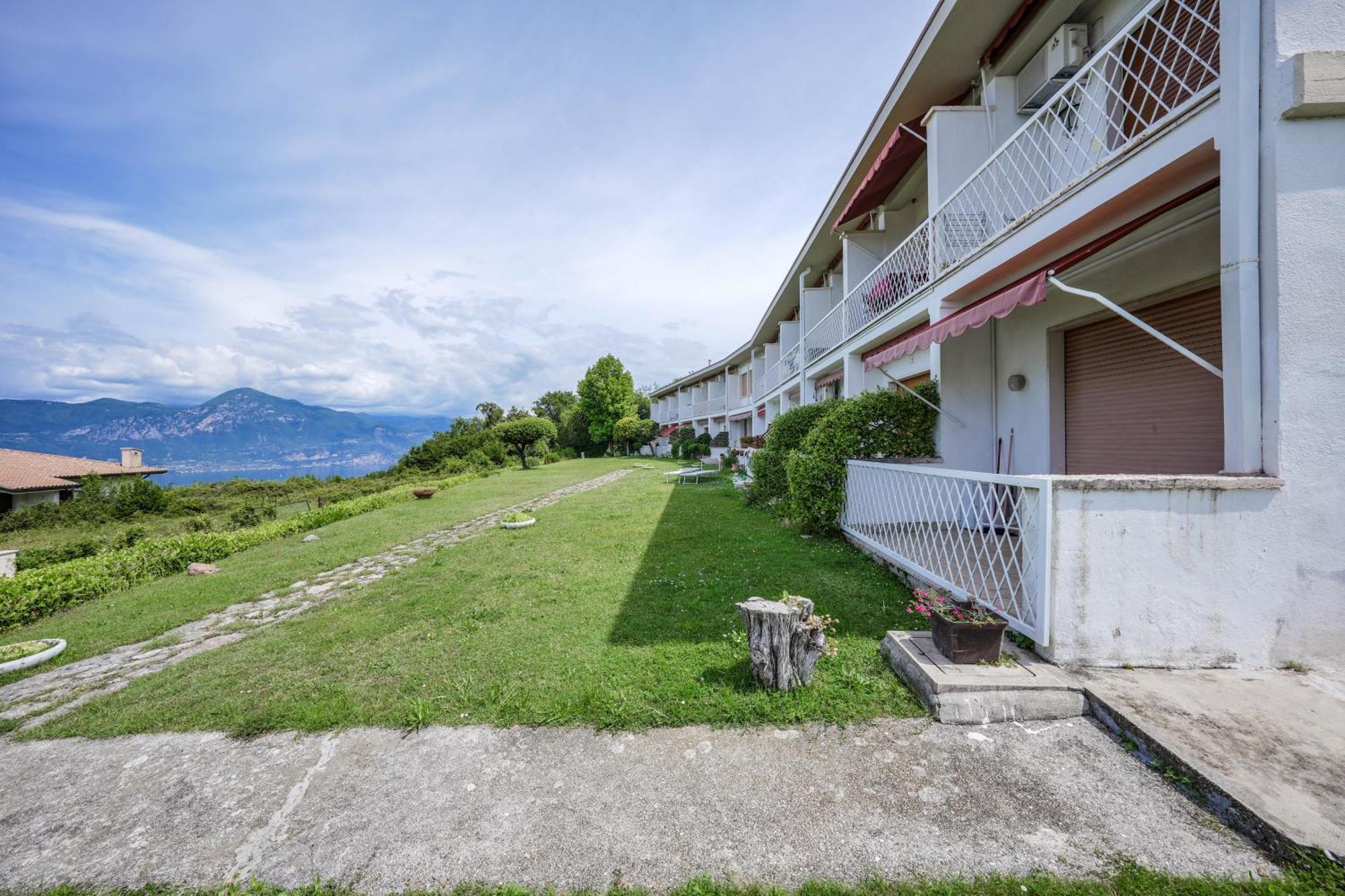 Garda Panoramic House Lejlighed Albisano Eksteriør billede