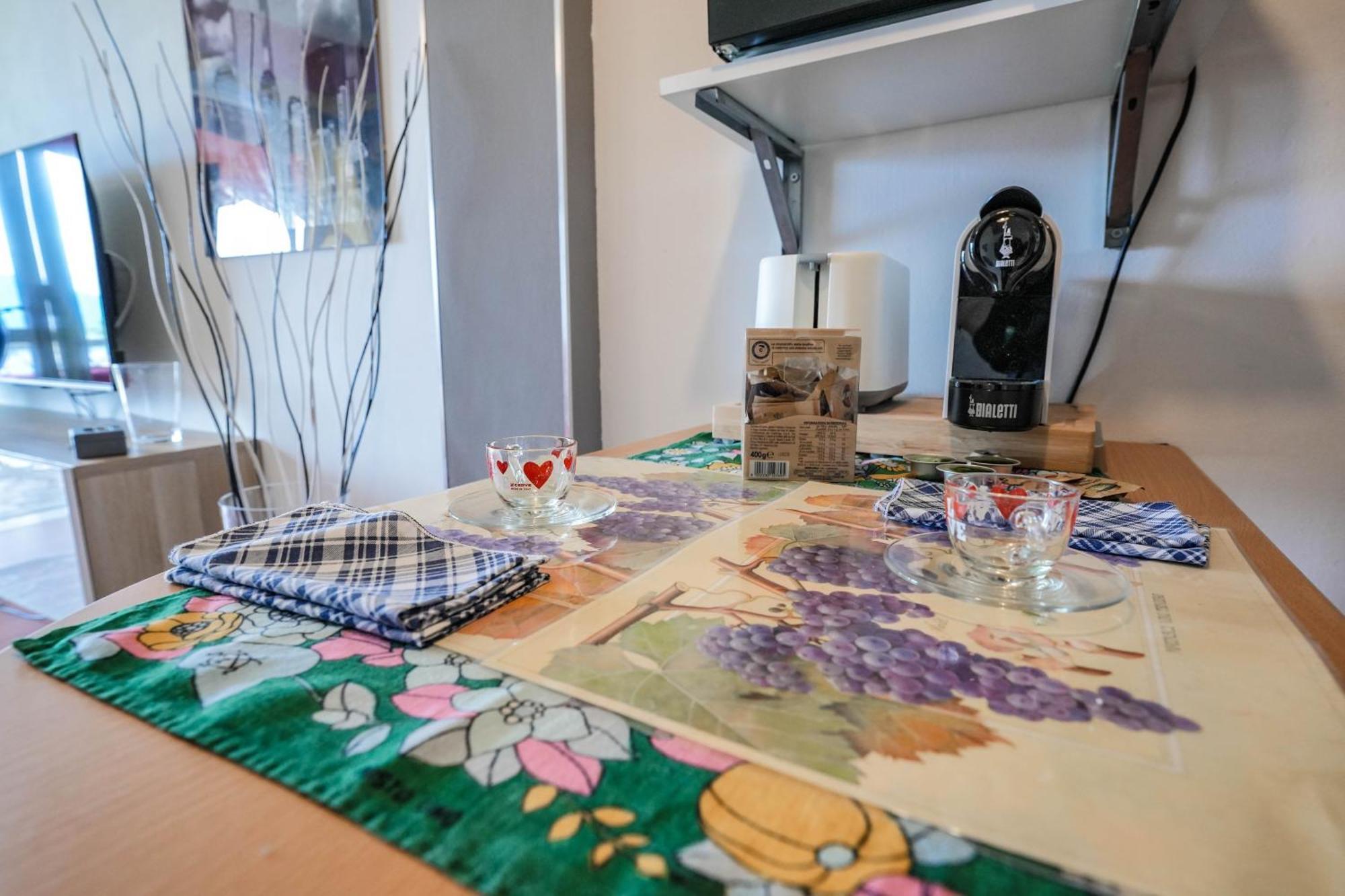 Garda Panoramic House Lejlighed Albisano Eksteriør billede
